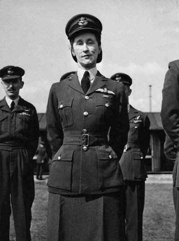 jean lennox bird in 1952 0122-0058